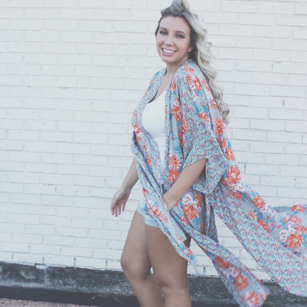 Floral Kimono - Picture 2 of 4